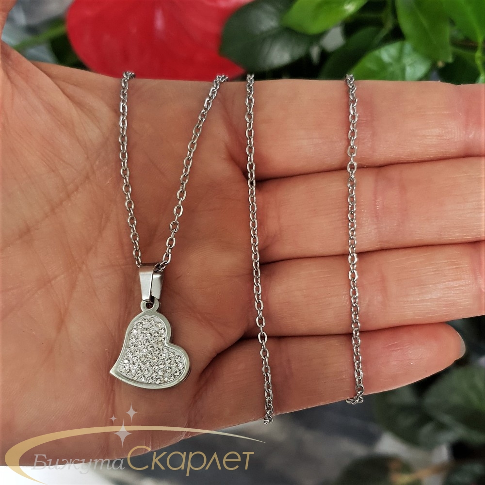 Нежно сърце с кристали 2 см от неръждаема стомана на класически синджир 50 см - S-K1577